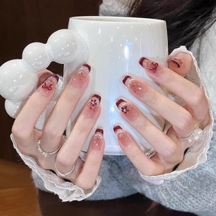 艺人喜庆法式猫眼小红花美甲穿戴甲短款秋冬款高级感显白美甲贴片