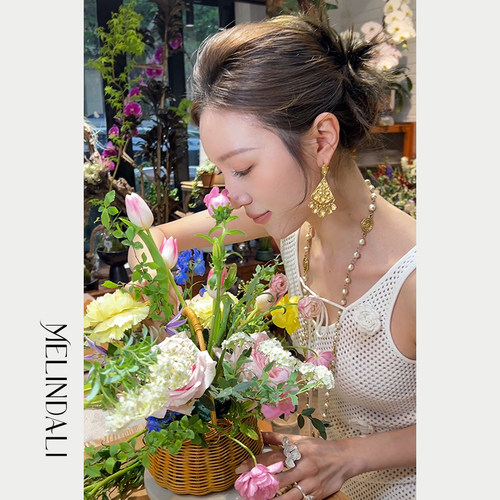 MELINDA LI法式S925银针铜镀金扇形吊坠耳环