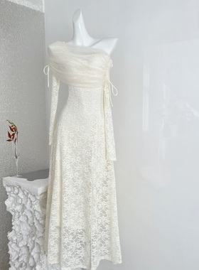 大Eees 冬日华尔兹 经典好版型系带氛围感连衣裙