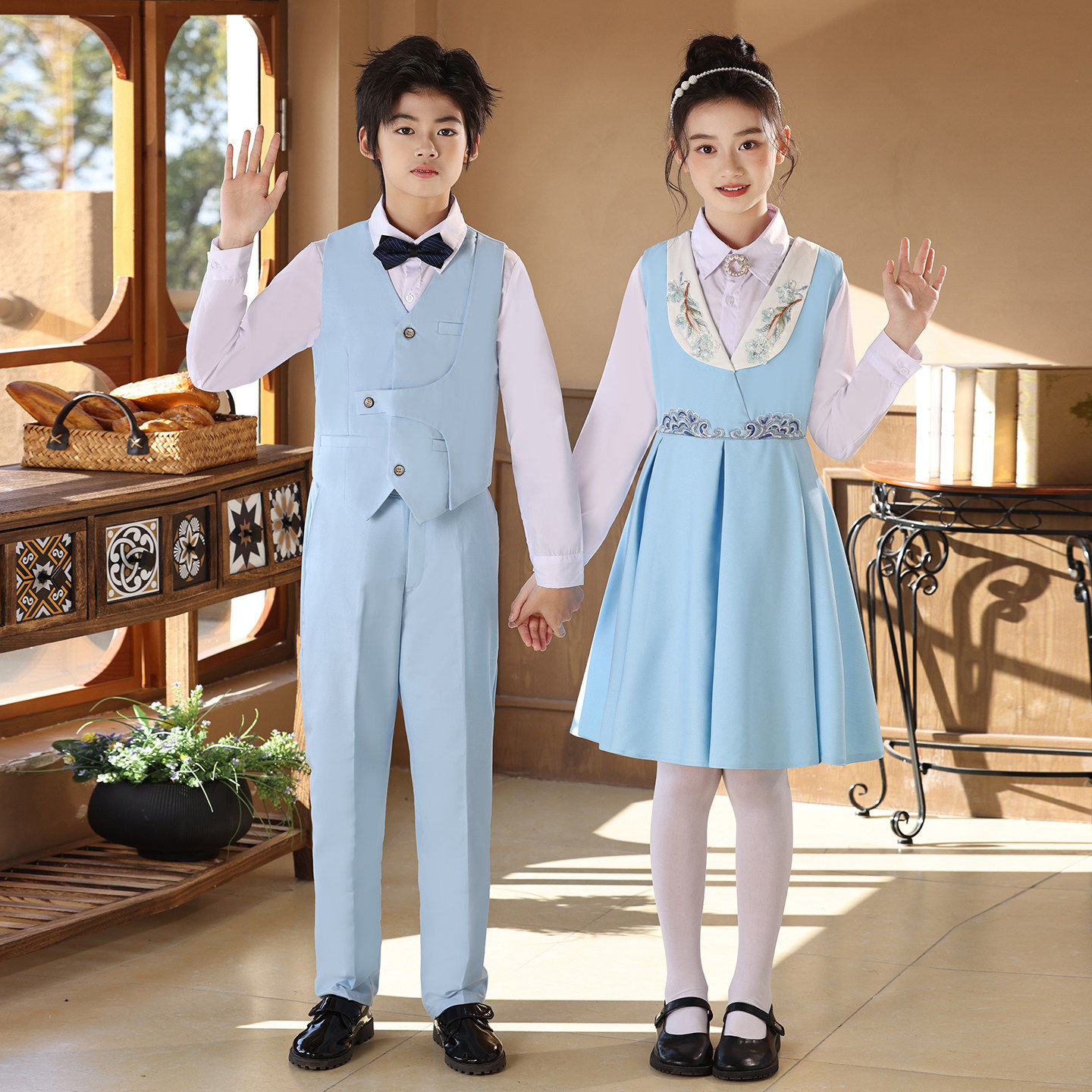 儿童合唱演出服朗诵表小学