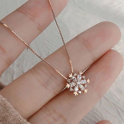 Women Girls Popular Snowflake Shining Crystal Necklace