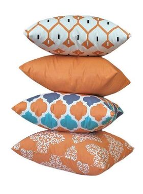 Hugging Pillowcase Zipper Closure Square Geometric Pattern