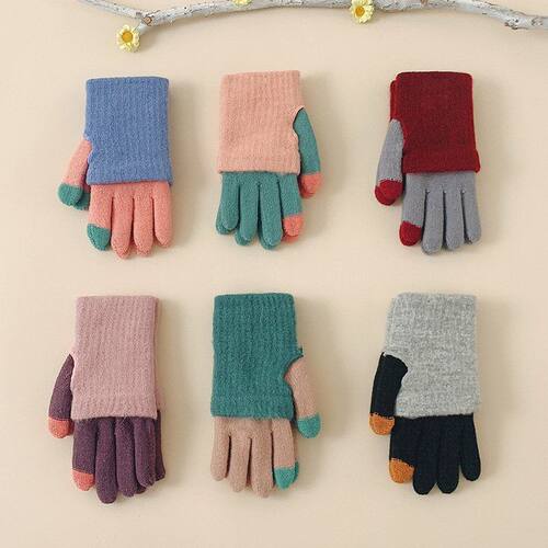 In winter, motorcycle gloves keep warm冬季韩版时尚女手套