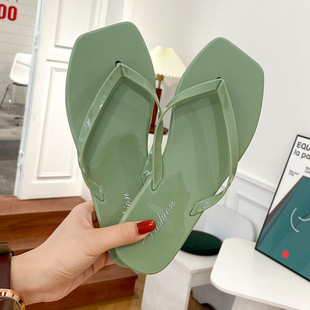 Herringbone flip flops women wear solid color flip flops and