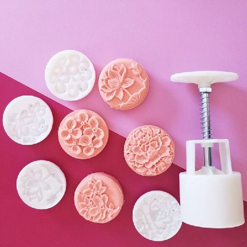 75g Barrel Mooncake Mold with 4 Flower Stamps Cookie Cutter