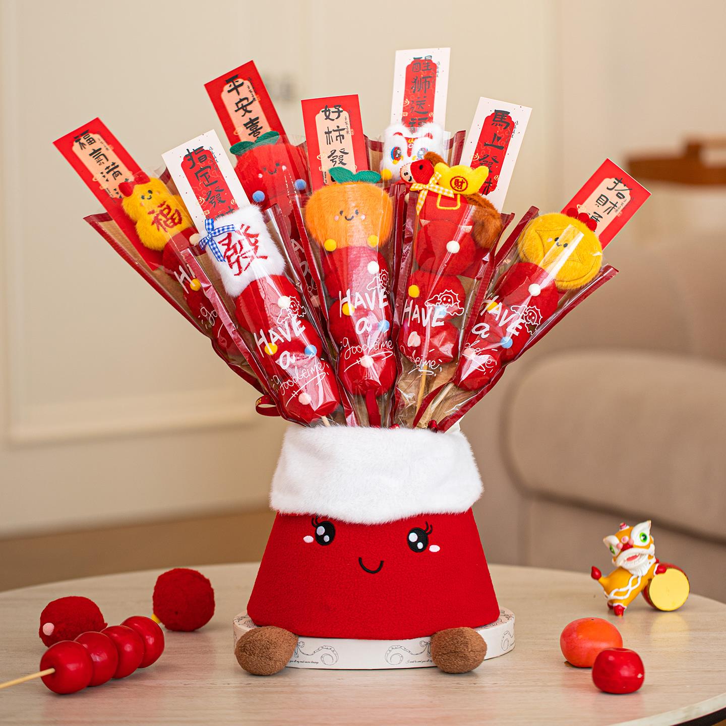 2026新年创意礼品套装红色毛绒卡通福字装饰品春节公司礼物盒装