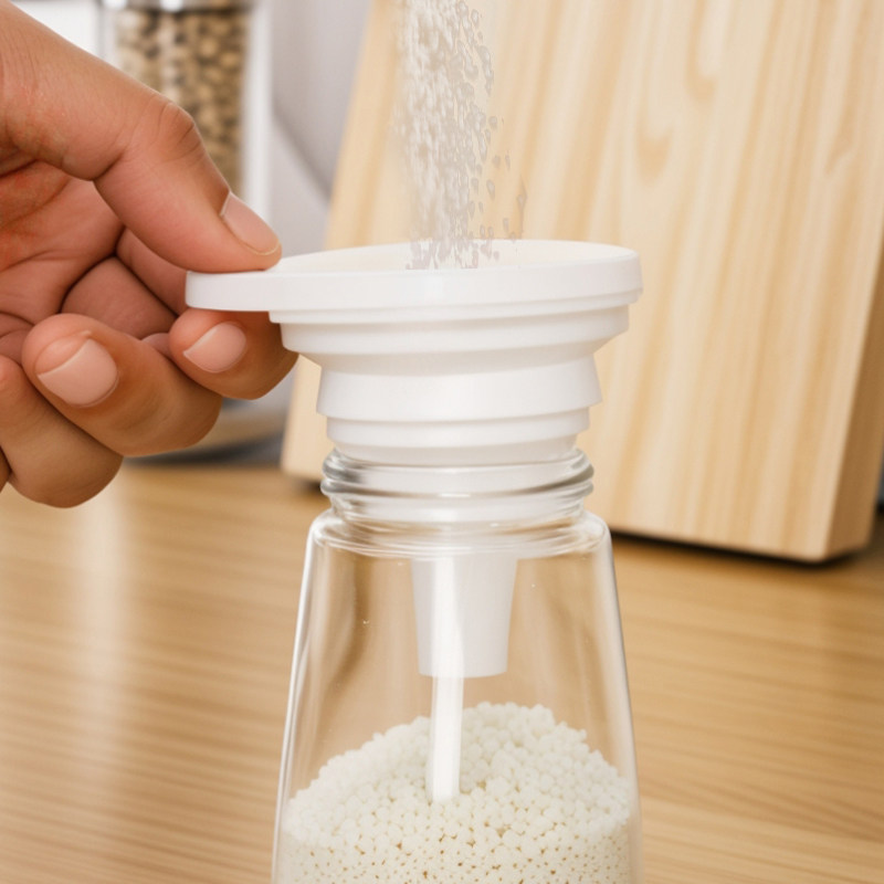 万能迷你漏斗可折叠家用漏斗小口径硅胶厨房创意倒油分装油漏斗