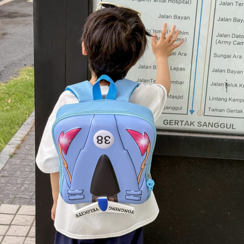 立体赛车儿童双肩包EVA硬壳幼儿园书包轻便透气男宝童趣出游背包