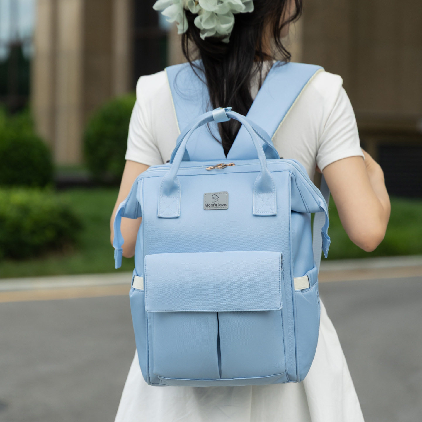 轻便妈咪包双肩母婴外出多功能背包简约大容量百搭宝妈旅游待产包