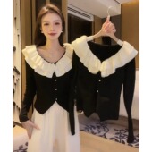 很仙 法式 上衣 女新款 显瘦短款 别致荷叶边修身 减龄气质黑色针织衫