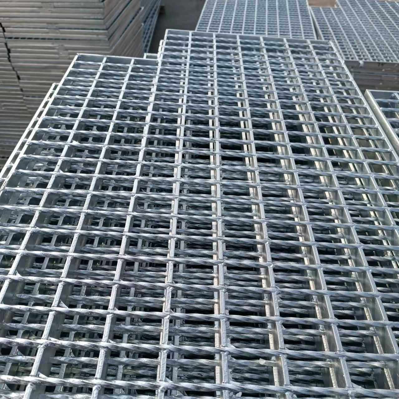 新款直销热镀锌钢格栅下水道排水沟地沟盖板洗车房地格栅楼梯踏板,基础建材,排水沟槽/盖板,淘宝优惠券,粉丝福利购,淘宝优惠卷