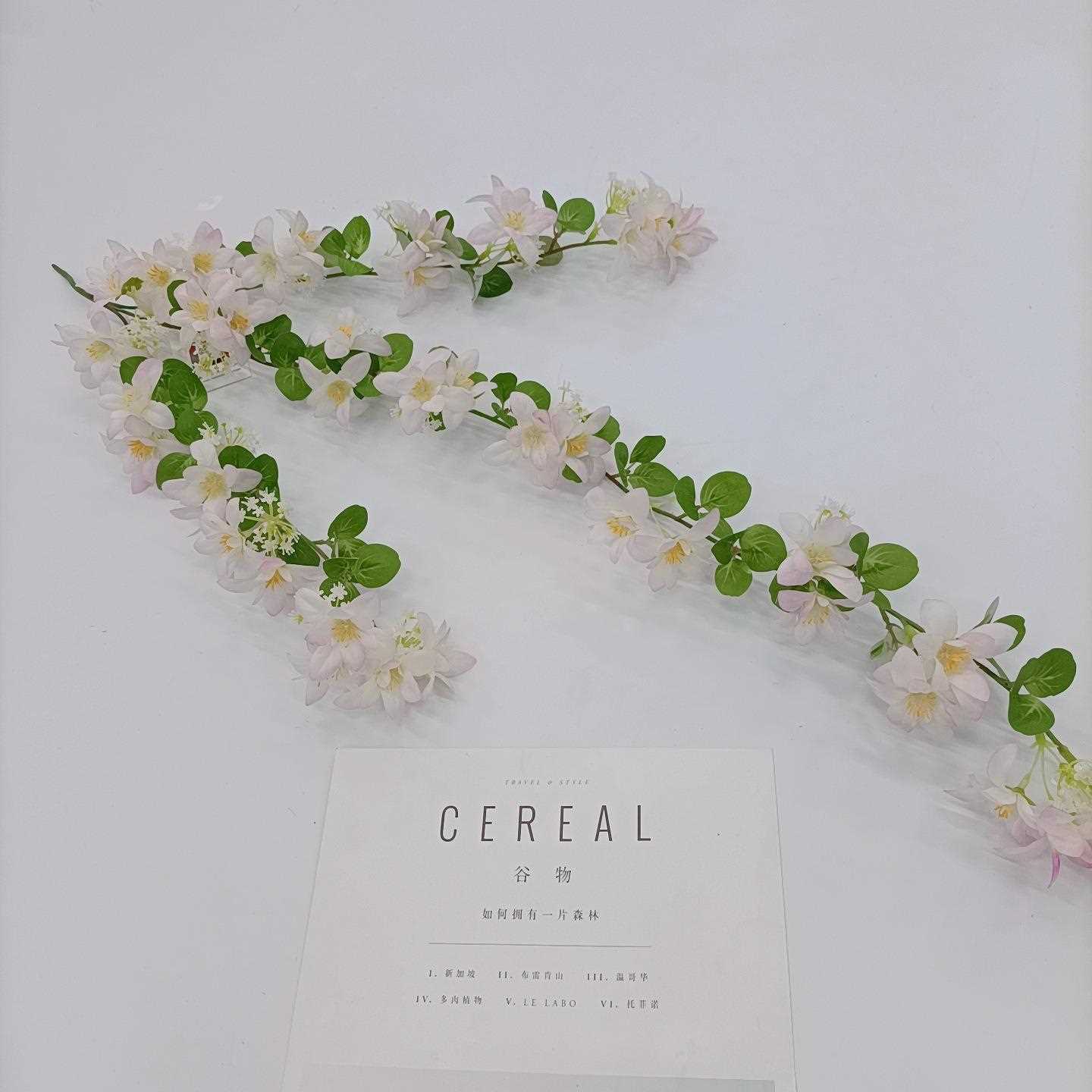 新款直销仿真植物 仿真花假花3叉野百合藤条婚礼布景装饰家居客厅