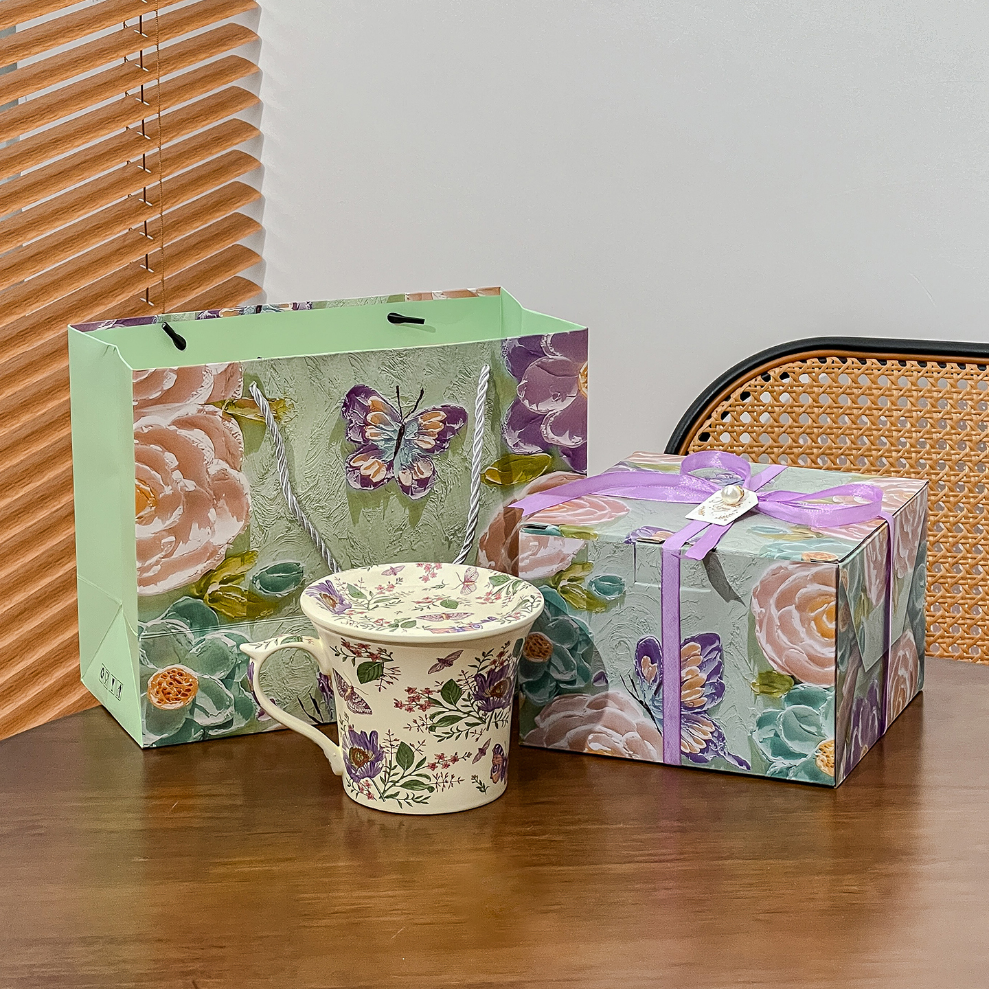 复古高级感马克杯紫菀花陶瓷杯