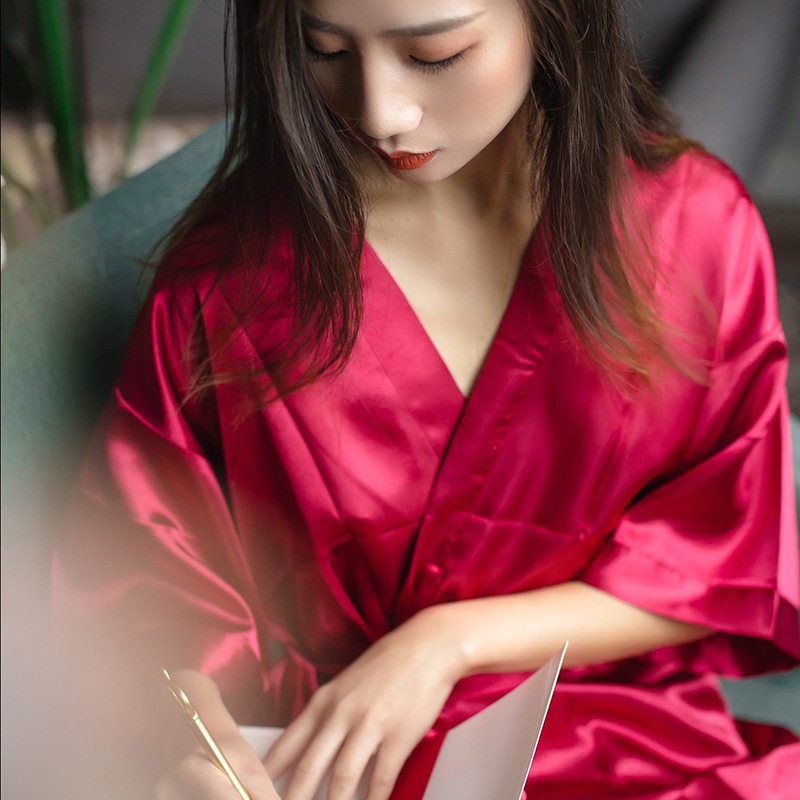 婚礼晨袍女新娘伴娘团冰
