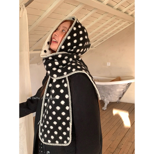 日系经典黑白波点针织围巾女秋冬氛围感加厚围脖小众锁边护颈披肩