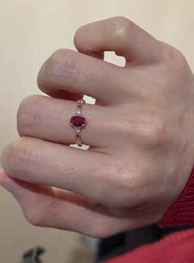 鸽血红椭圆闪钻戒指女