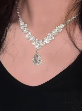 锆石吊坠花朵耳环项链套女