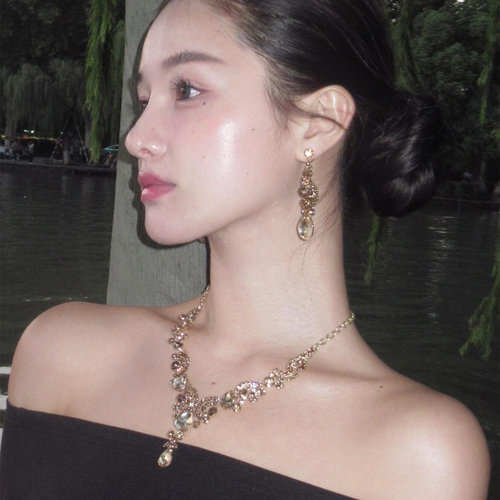 欧美夸张钻镂空水滴蝴蝶项链