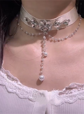 超闪水钻花朵白色choker项链