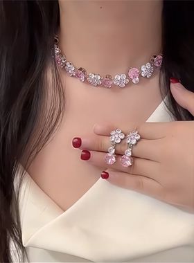 粉色锆石花朵项链千金风