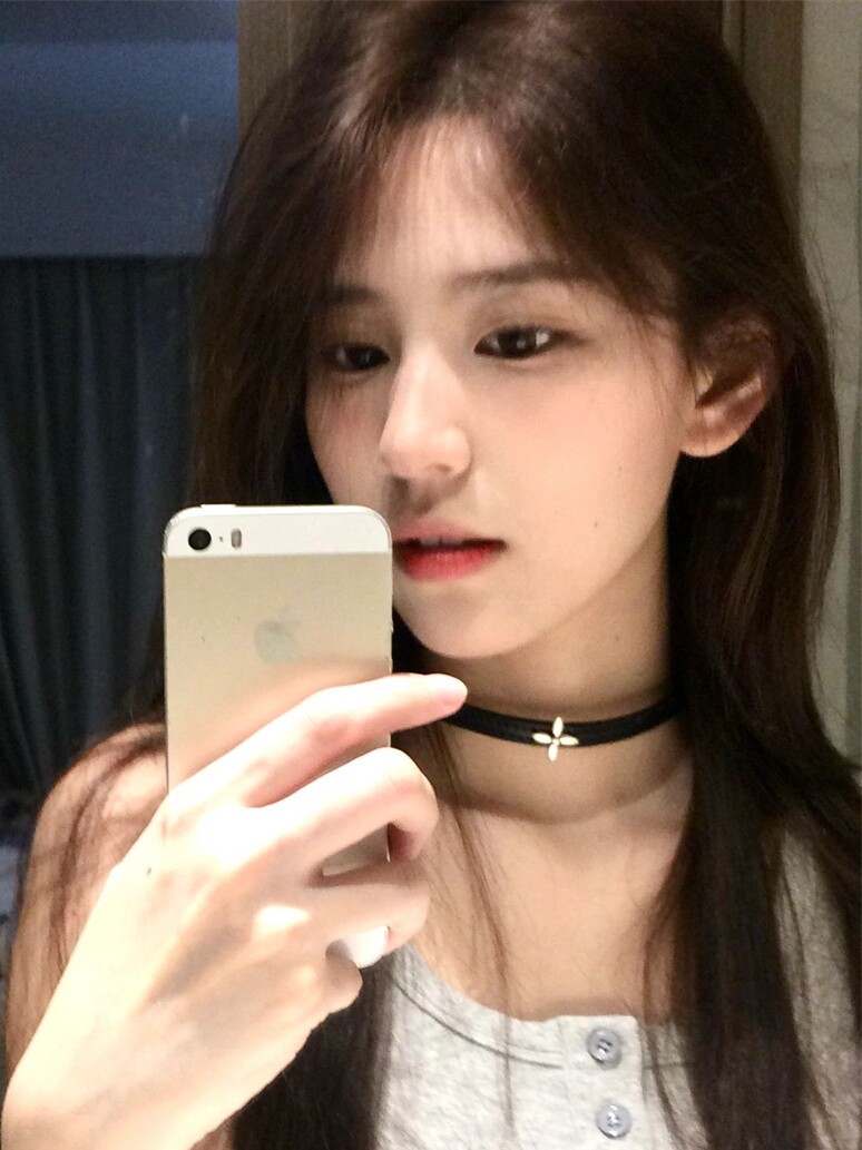 zoozmomo暗黑十字花架choker项圈女小众高级感国潮皮革颈带锁骨链高性价比高么？