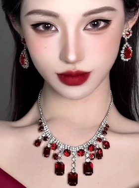 红色宝石水滴项链女款