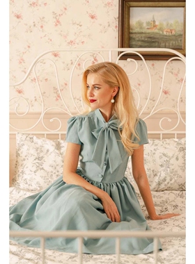 Women's short sleeve bow tie dress  女士短袖蝴蝶结系带连衣裙