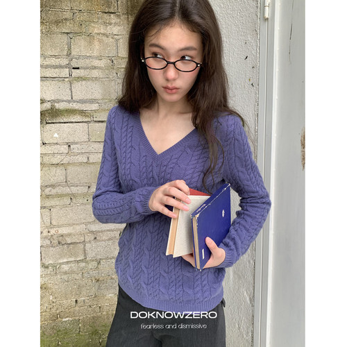 DKZ  50%羊毛紫色v领毛衣女秋季新款复古简约高智感麻花针织衫