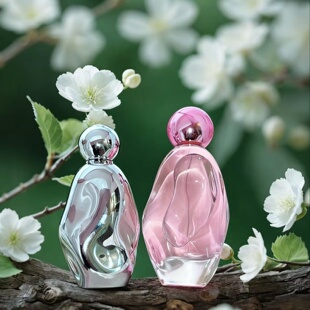 Kylie Jenner Cosmic香水2.0镜面金小妹环宇流光Intense试香小样