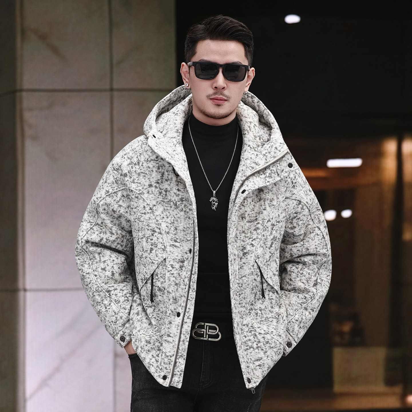 花花公子连帽迷彩羽绒服男士冬季