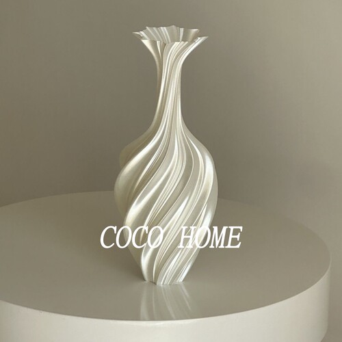 COCO新款艺术抽象花瓶扭曲复古插花装饰摆件北欧简约ins风3D打印