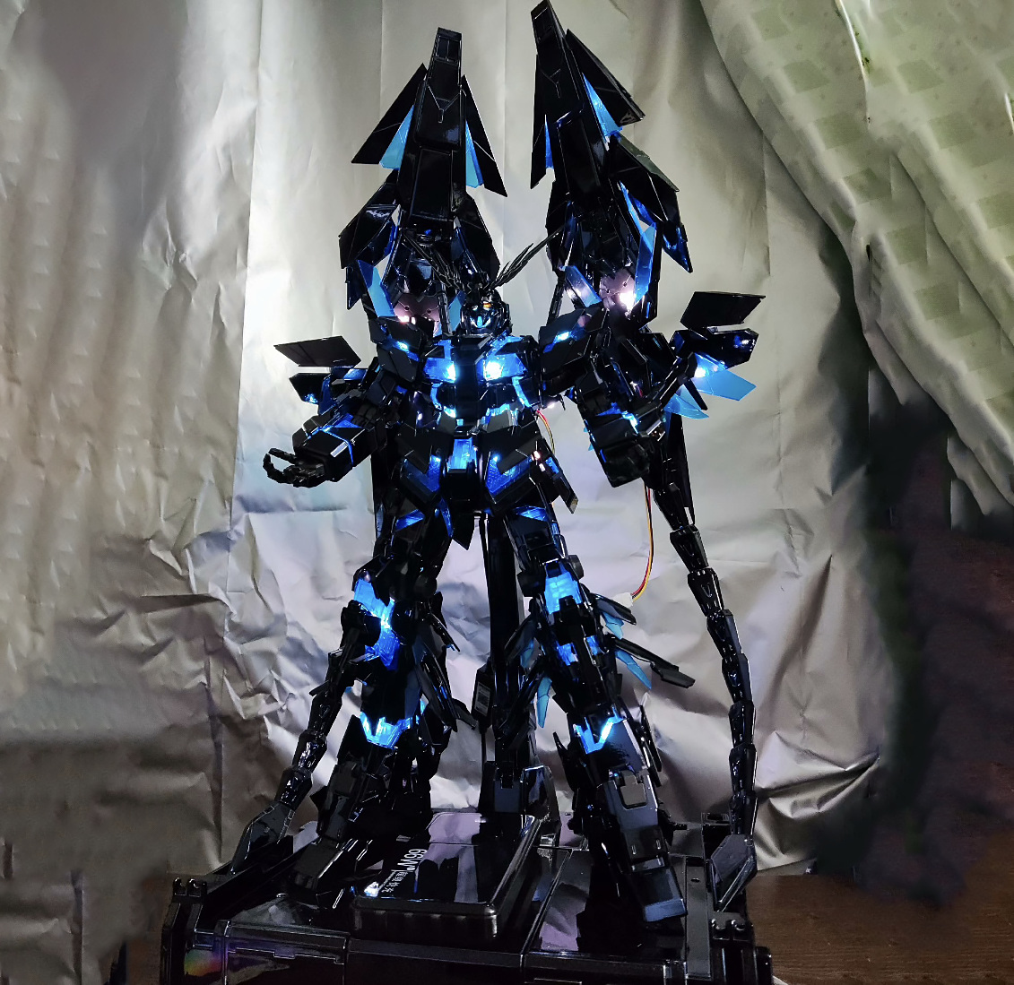 高档高达模型樱花粉mg自由2.0mb强袭自由红异端大班拼装玩具手办