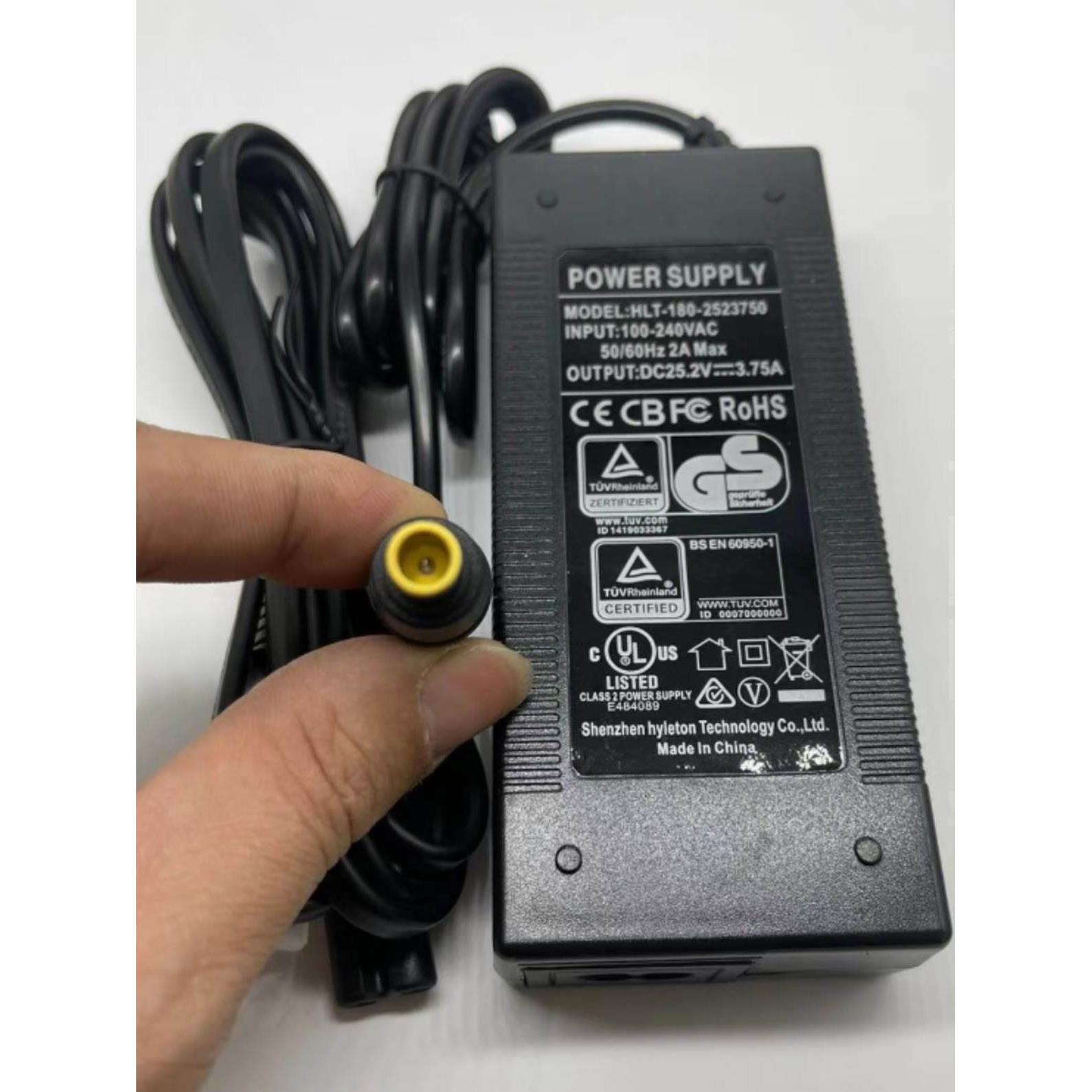 尚为SZSW2650-200W300W400MA500MA移动电站15V12V25.2V4A充电器线