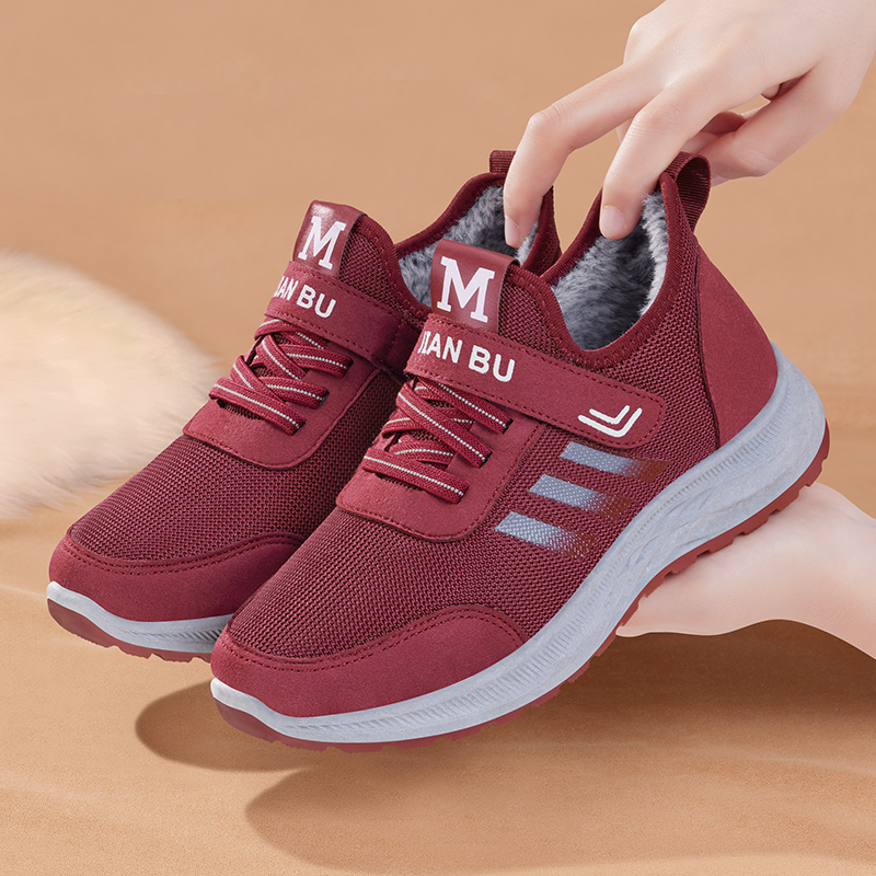 老北京棉鞋女加绒加厚防滑妈妈鞋