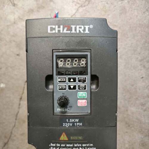 可维修ZVF9V-M0015S2 1.5KW，紫日变频器功率