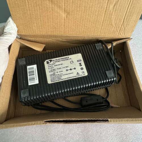 可维修BJE1M-0150-F607 24V 6.25A，电源适配器