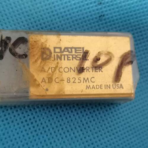 可议价芯片ADC-825MC AD7512DIJN AD711