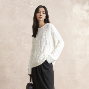 松弛妙衫 | 绞花慵懒风圆领针织衫女宽松软糯白色毛衣秋冬高级感