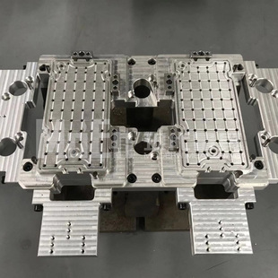 机加工零件加工精密零件外壳定位器五金加工小零件数控加工钢配件