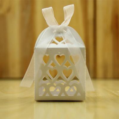 Heart-shaped laser hollow wedding candy box paragraph love c
