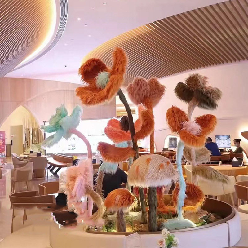 商场美陈趣味毛绒小怪兽