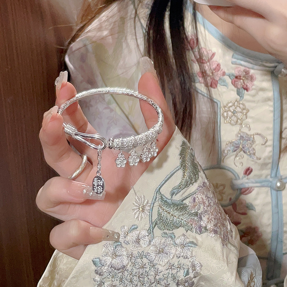 新中式盘缠吉言足银手镯送女友
