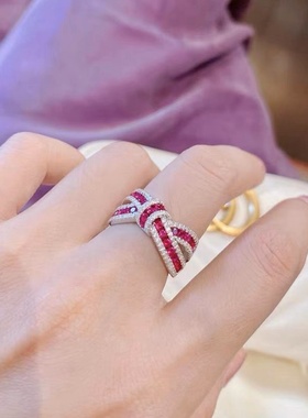 显肤白鸽血红色红宝石丝带蝴蝶结钻石戒指女可过测钻笔镶嵌红刚玉