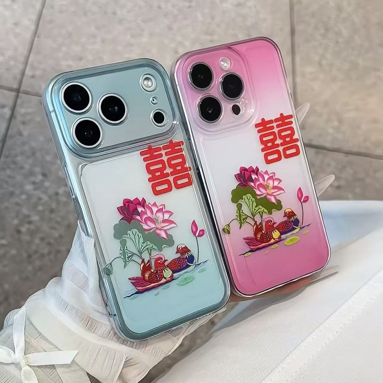 国风荷花渐变喜字情侣手机壳