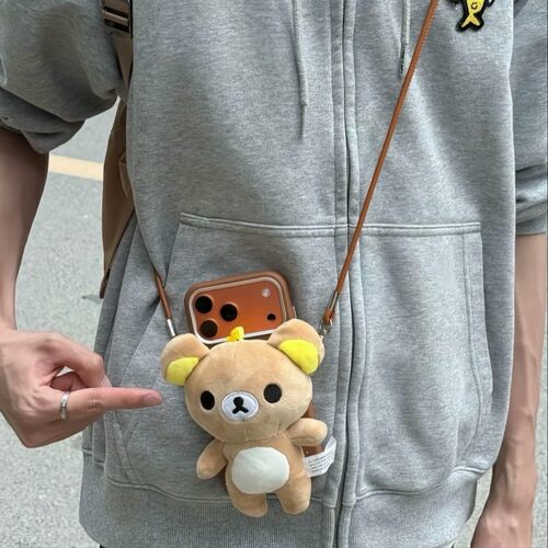 轻松熊手机背夹手机挂绳斜挎可背