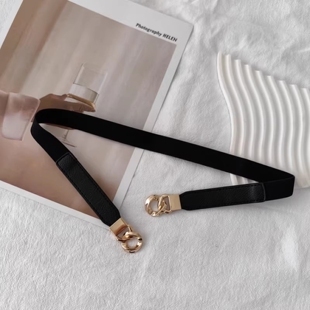 哑光黑色腰带细装饰配裙子收腰百搭对扣毛衣皮带女高级感四季款