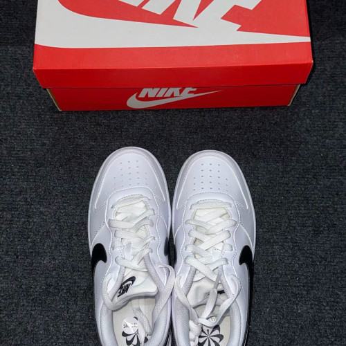 Nike Court Borough 复古 舒适透气 防滑耐磨 轻便 防水耐穿 板鞋