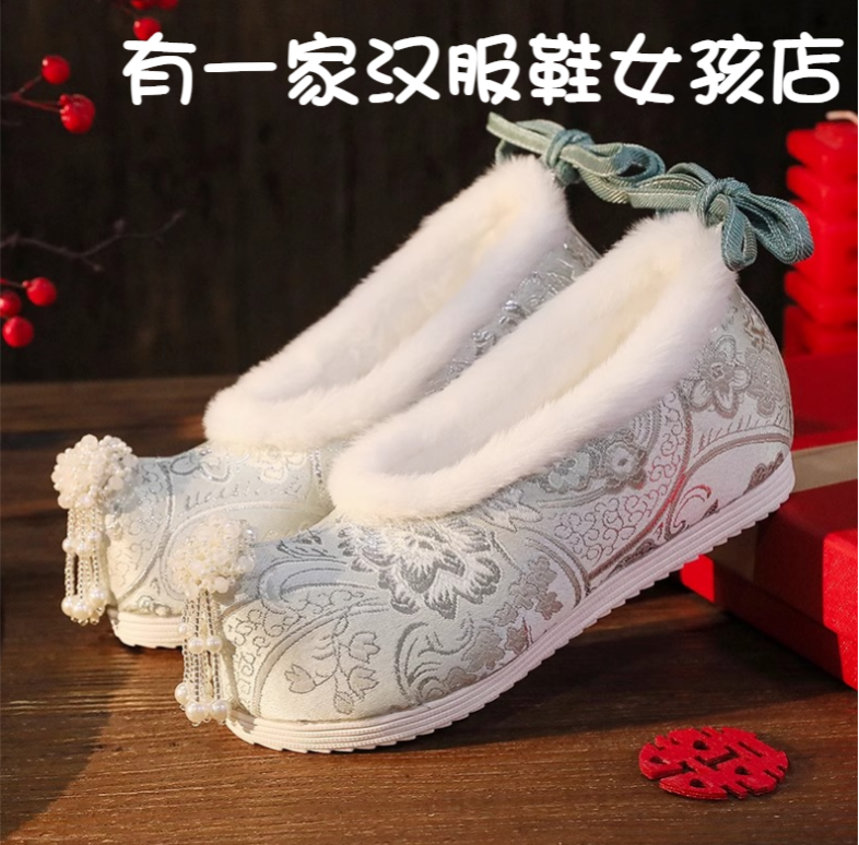 冬季加绒汉服鞋子女素雅古风翘头绣花布鞋中式上桥加棉履珍珠弓鞋,女鞋,汉服鞋,淘宝优惠券,粉丝福利购,淘宝优惠卷