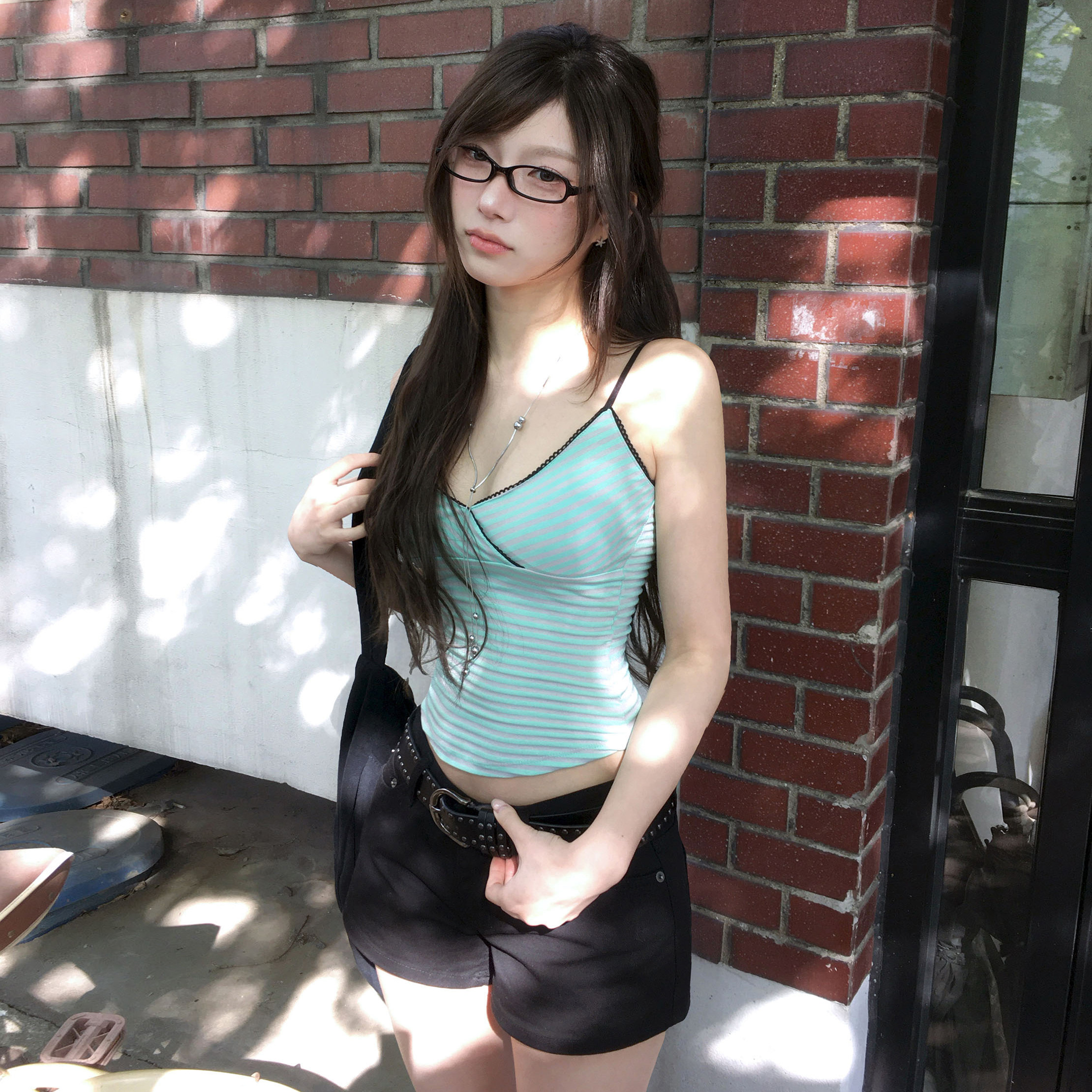 多巴胺穿搭韩国Chic韩系百搭千禧风复古背心小吊带带胸垫条纹上衣