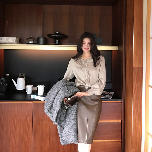 龍喜儿 温柔风小众设计感木耳边衬衫女天丝羊毛显瘦长袖衬衣J707